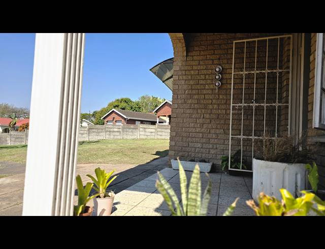 4 BEDROOM HOUSE FOR SALE IN ESCOMBE